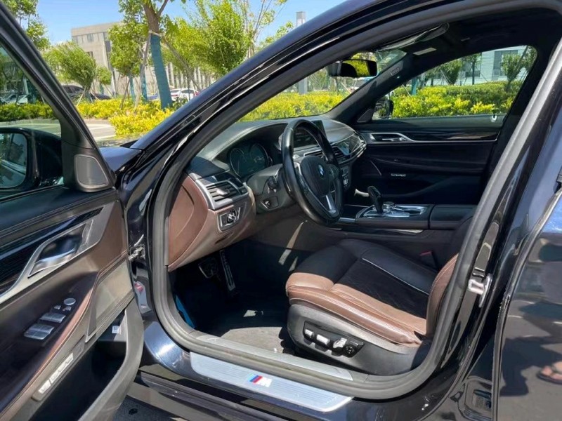 盐城18年宝马7系5