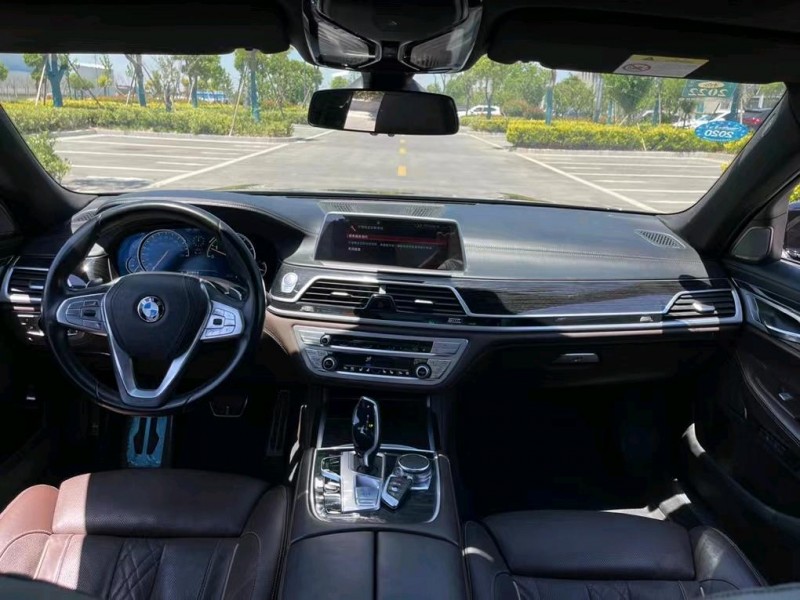 盐城18年宝马7系2