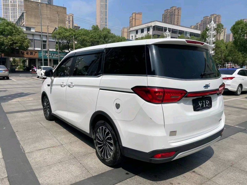 常州19年長安汽車歐尚1