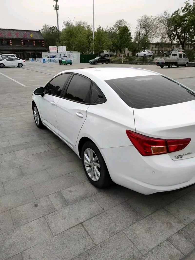 东营19年别克威朗6