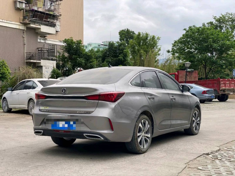漳州20年長安汽車逸動2