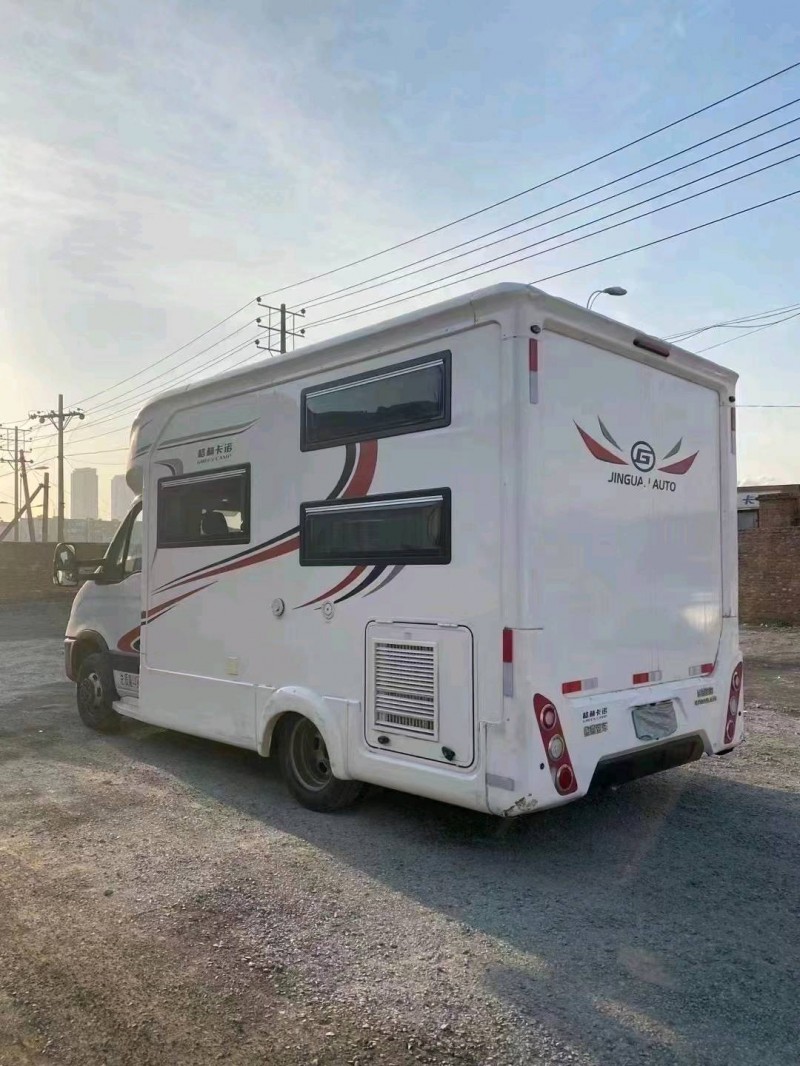 鞍山19年依維柯房車6