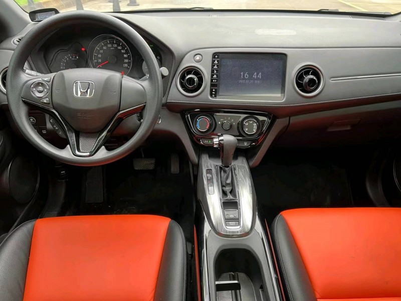 中山19年本田XR-V8