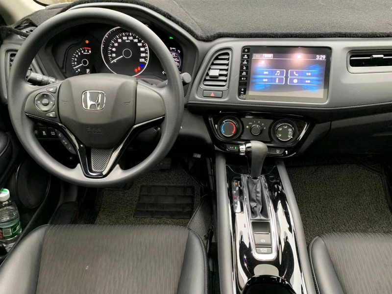 中山20年本田缤智8