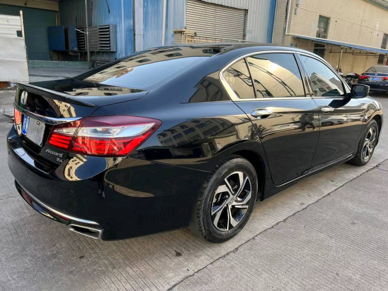 中山17年本田雅阁6