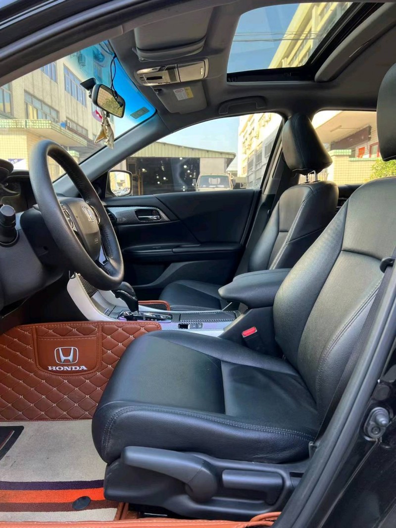 中山17年本田雅阁9