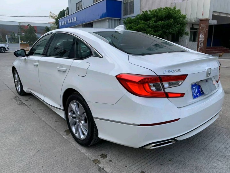 中山21年本田雅阁6