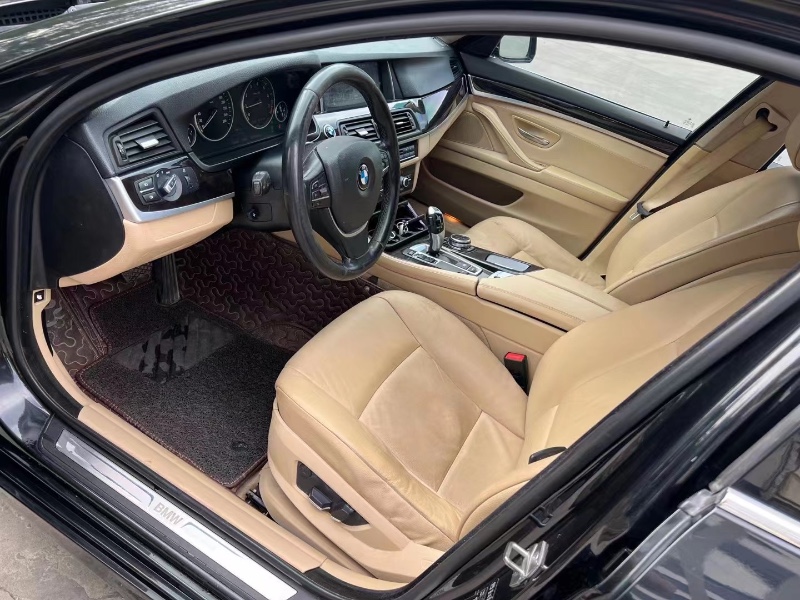 青岛15年宝马5系4