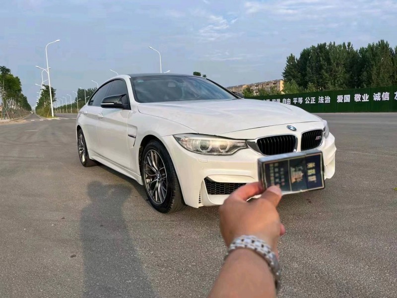 北京17年宝马4系3