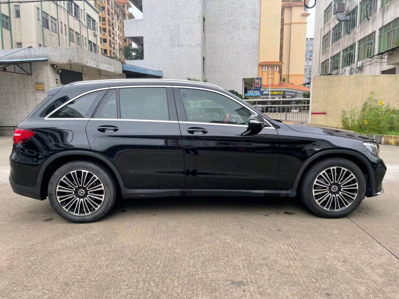 中山18年奔驰GLC2