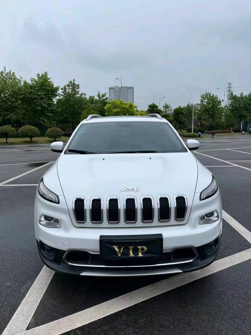 北京18年Jeep自由光1