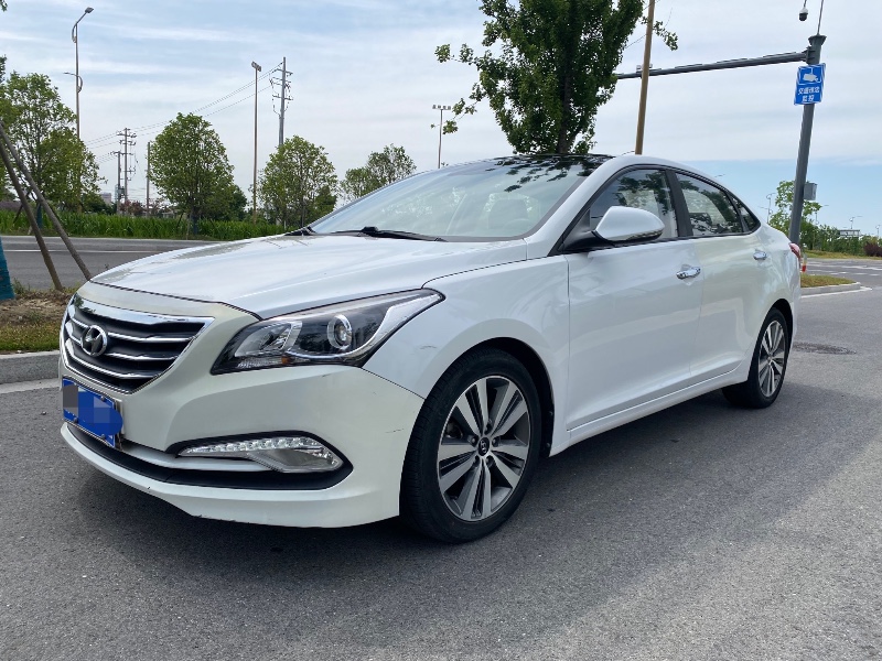 泰州17年现代名图2