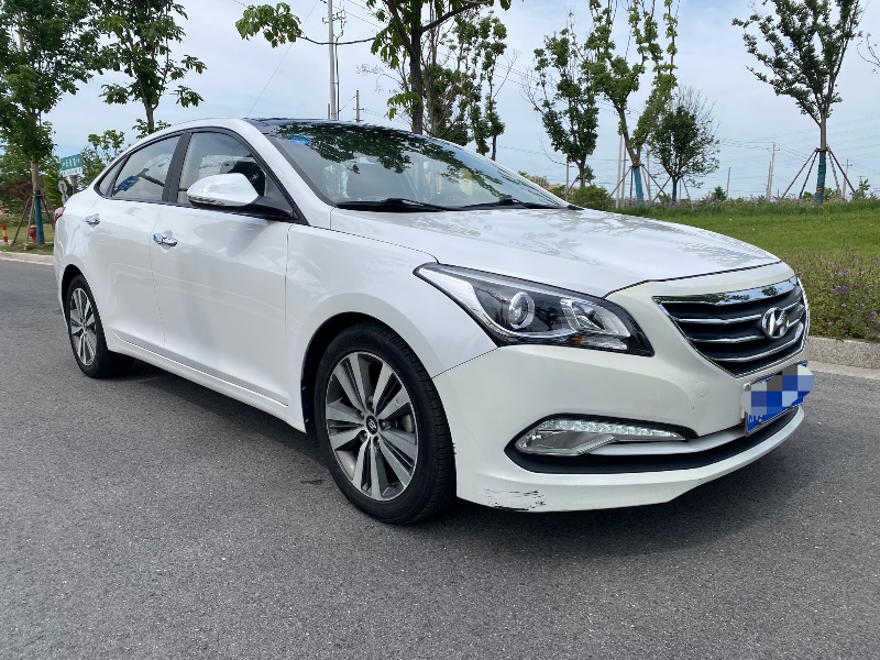 泰州17年现代名图3