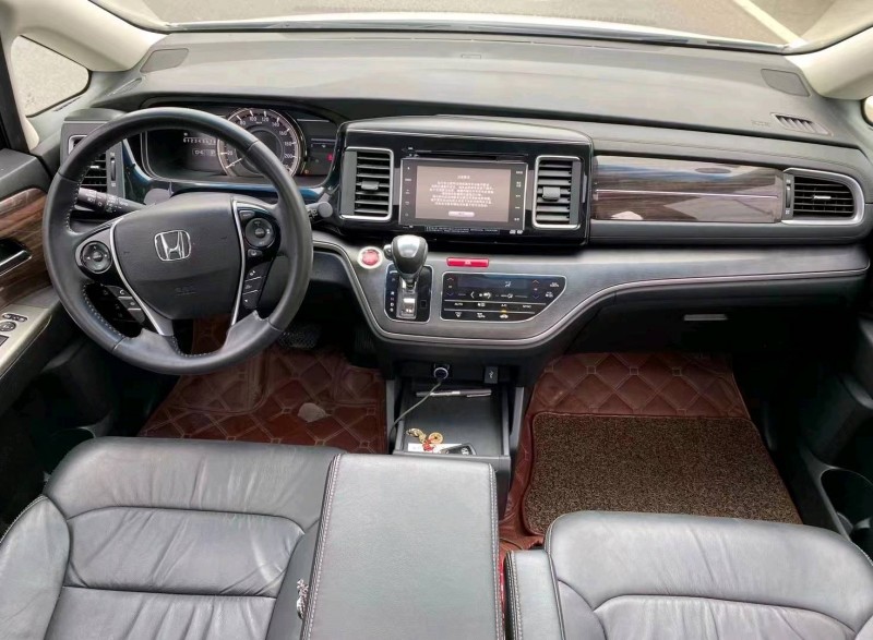 北京18年本田艾力绅2