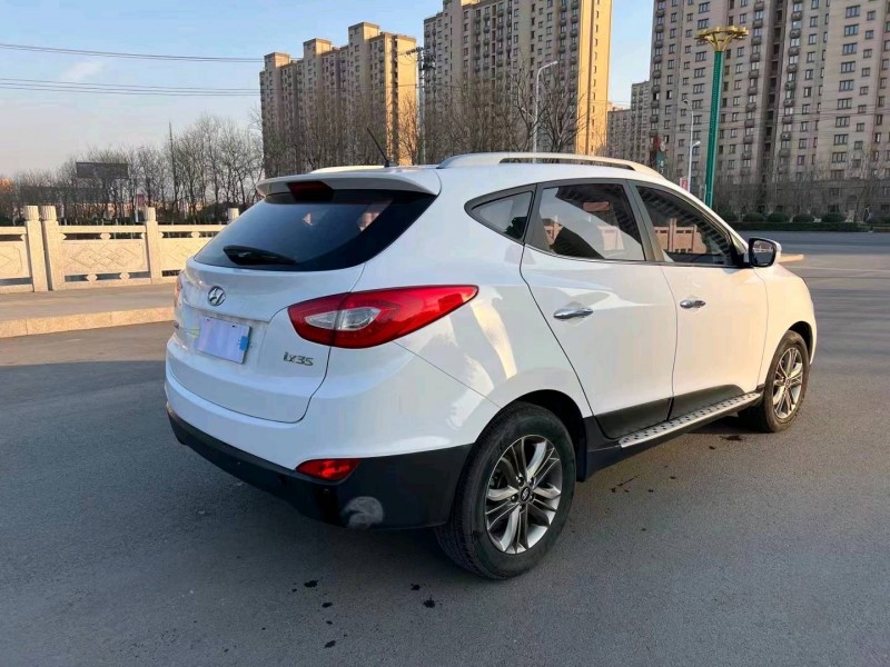 徐州17年现代ix352