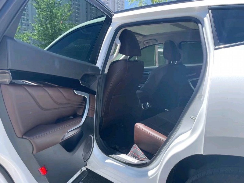漢中17年長城汽車WEY VV75