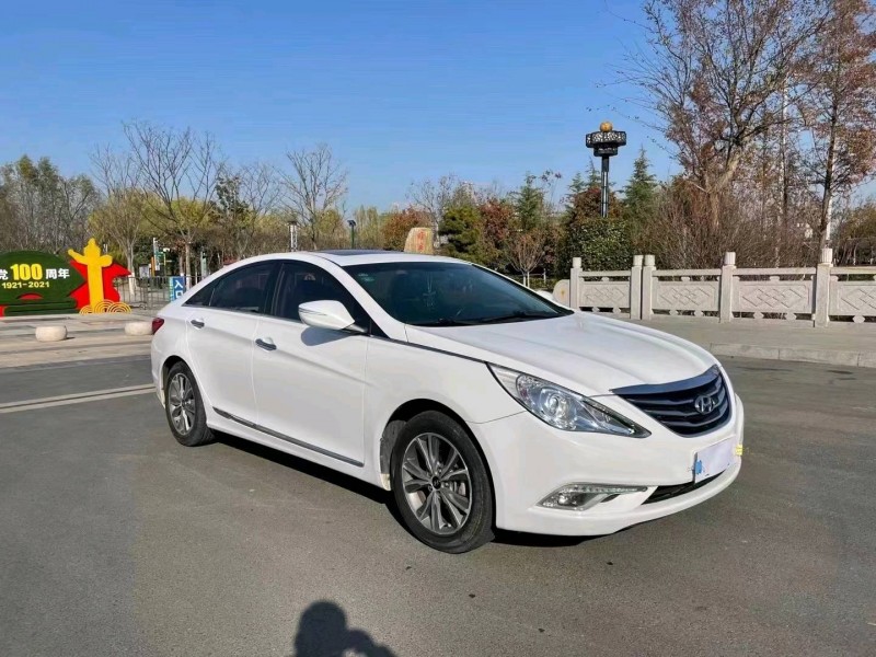 徐州16年现代索纳塔八6