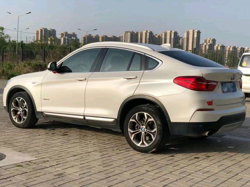 东营16年宝马X48