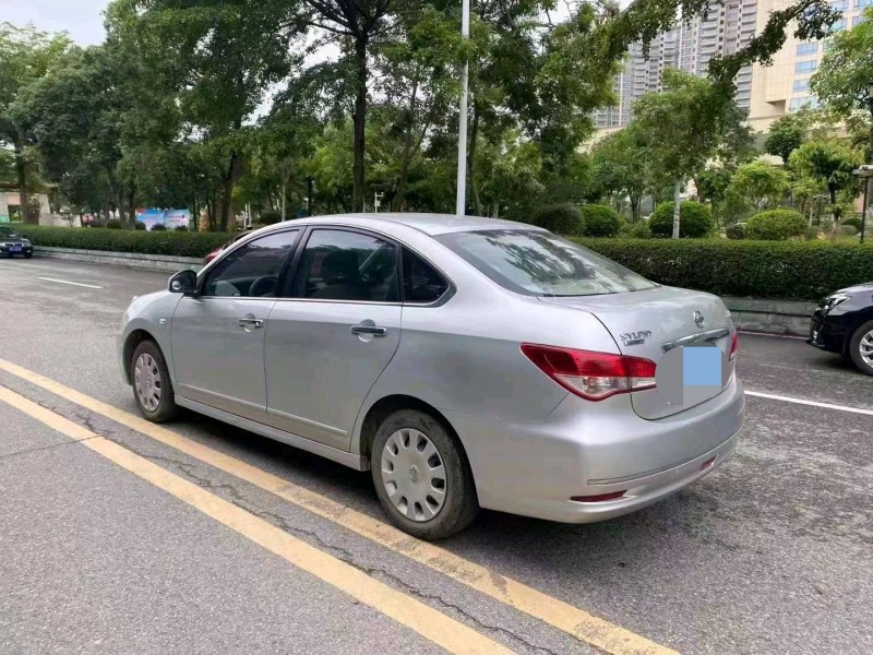 佛山17年日產軒逸4