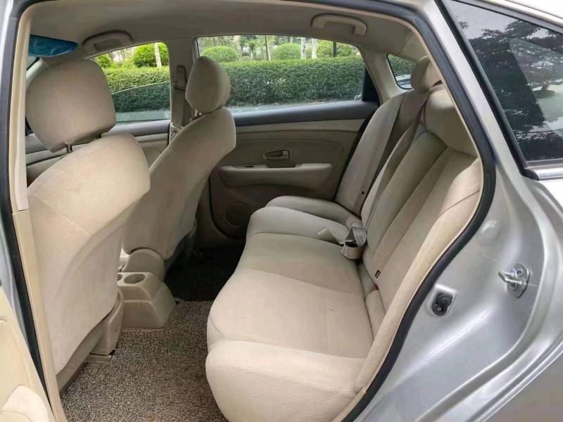 佛山17年日產軒逸5