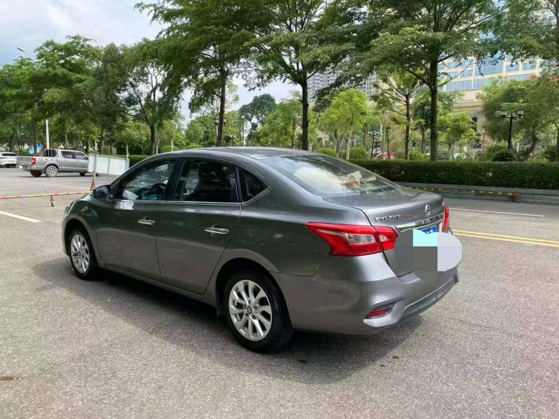 汕頭18年日產軒逸4