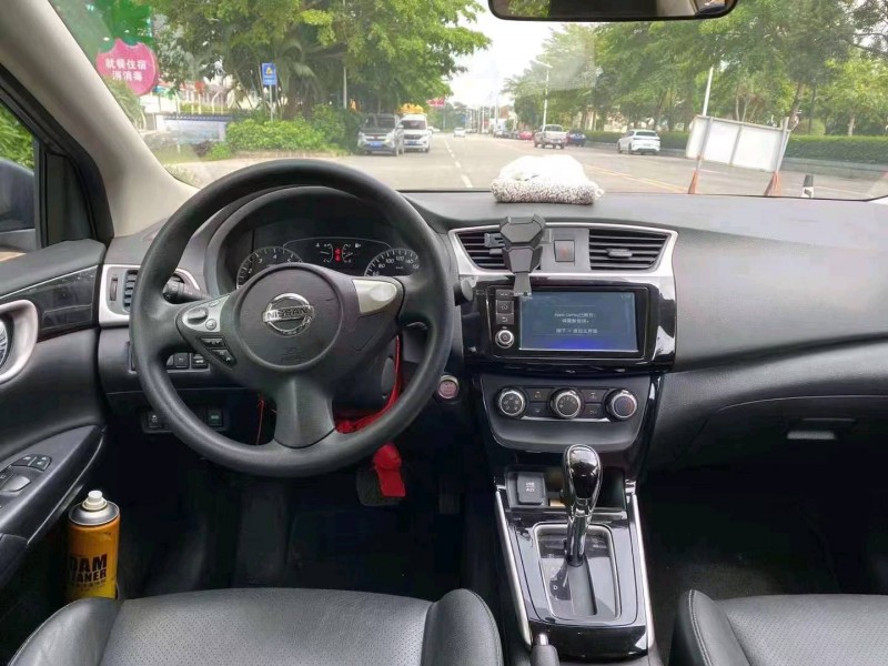 汕頭18年日產軒逸8