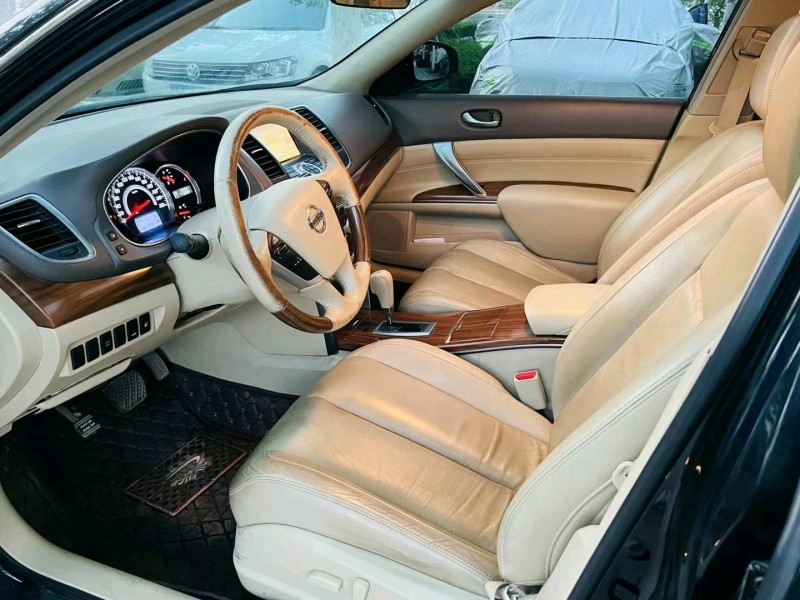 聊城15年日產天籟6