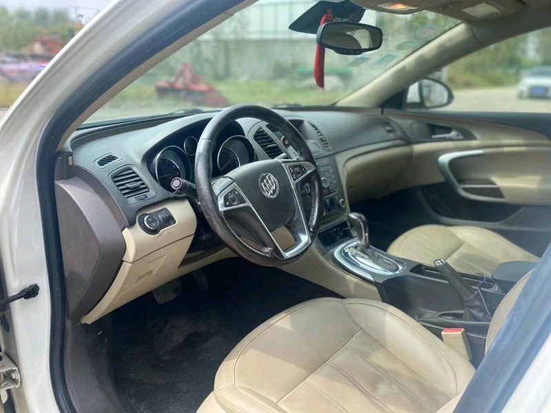 徐州12年别克君威2