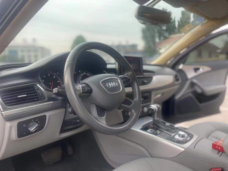 青岛13年奥迪A6L6