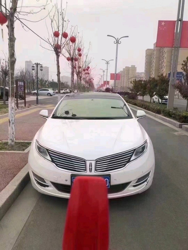 北京15年林肯MKZ1