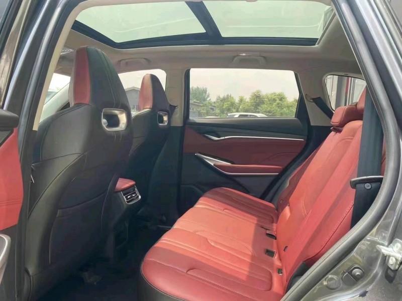 潛江20年長安汽車CS755