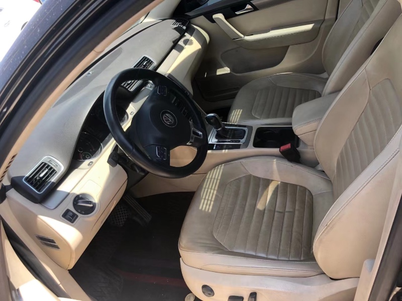 青岛11年大众迈腾2