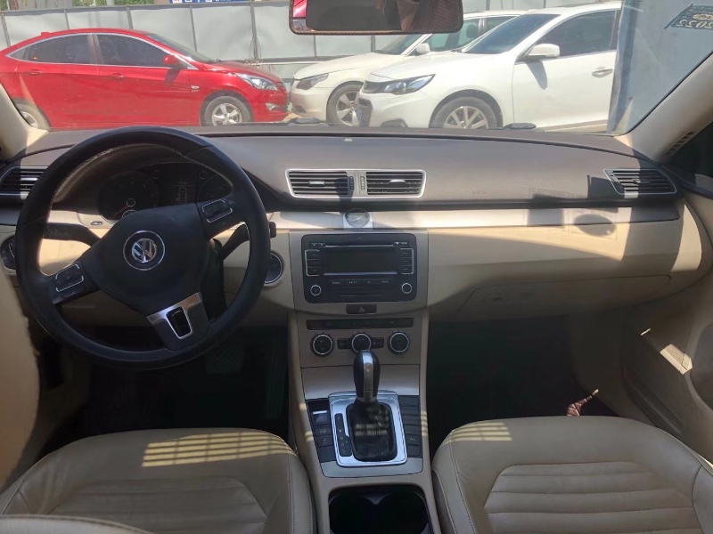 青岛11年大众迈腾1