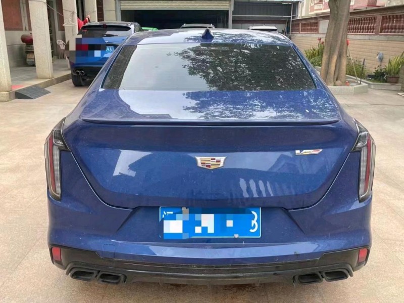 漳州20年凱迪拉克XT42