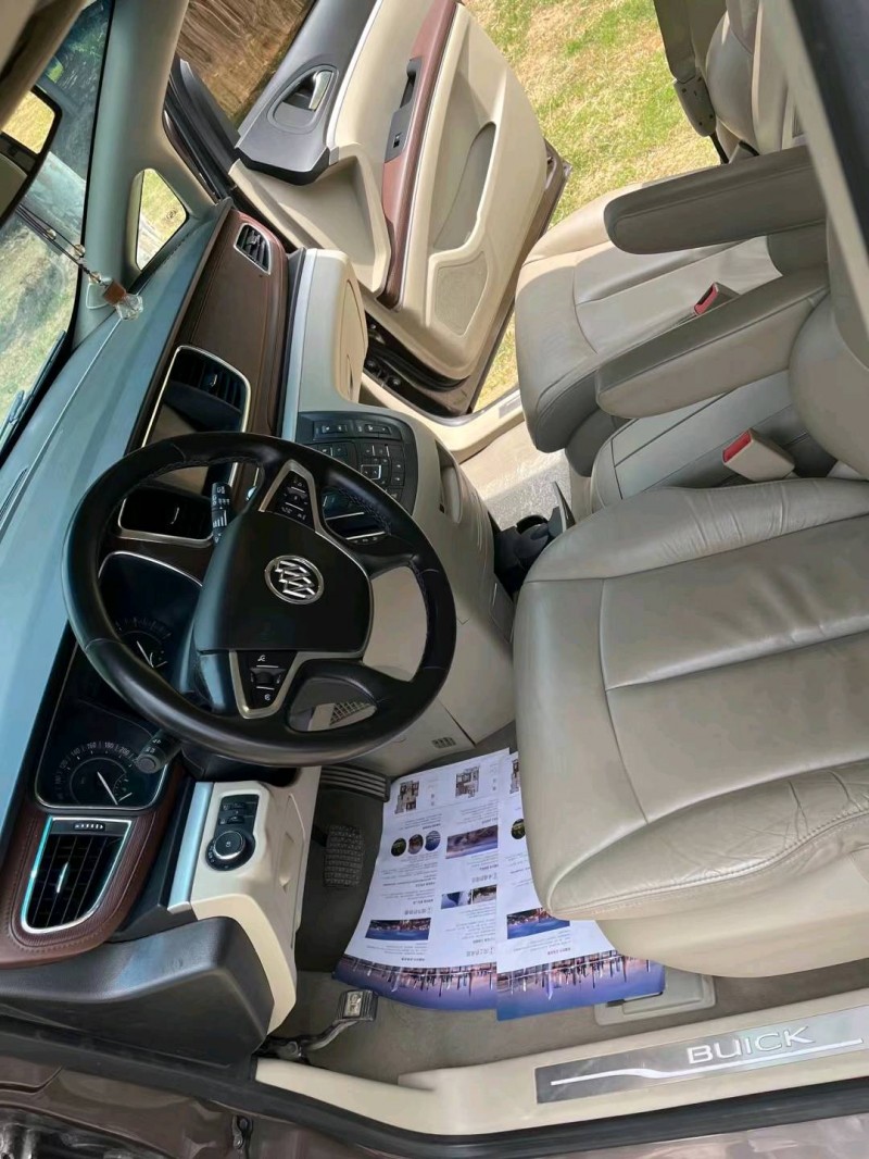 徐州18年别克GL84