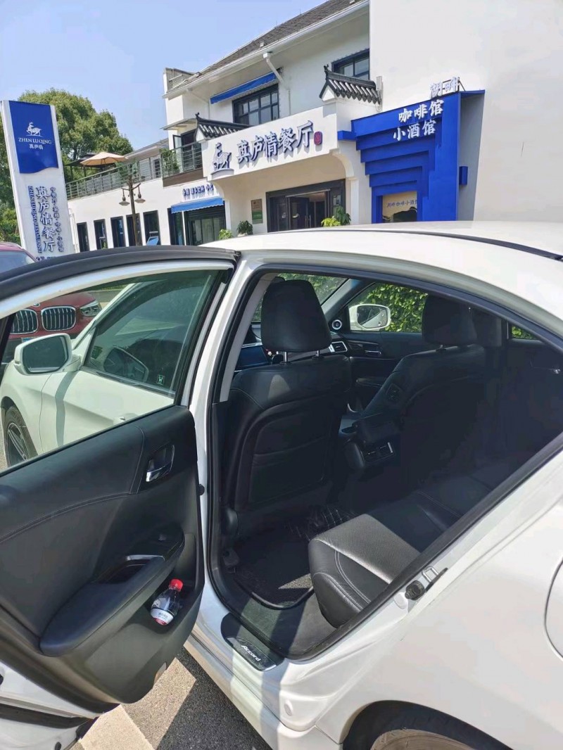 徐州14年本田雅阁5