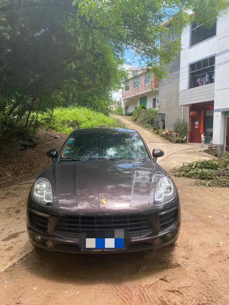 景德鎮15年保時捷Macan1