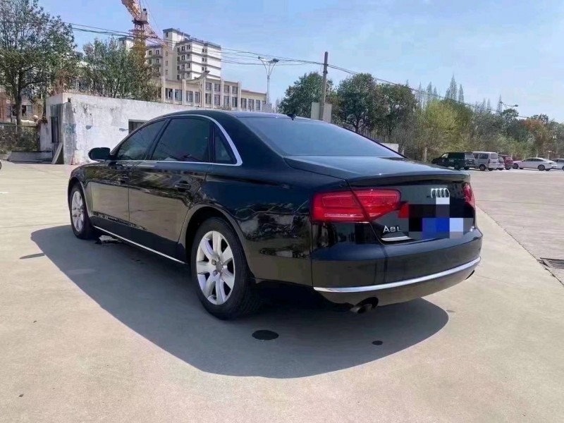 萍鄉13年奧迪A8L6