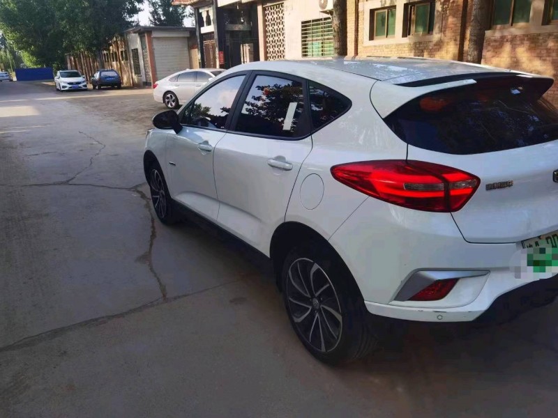 保定19年吉利帝豪5