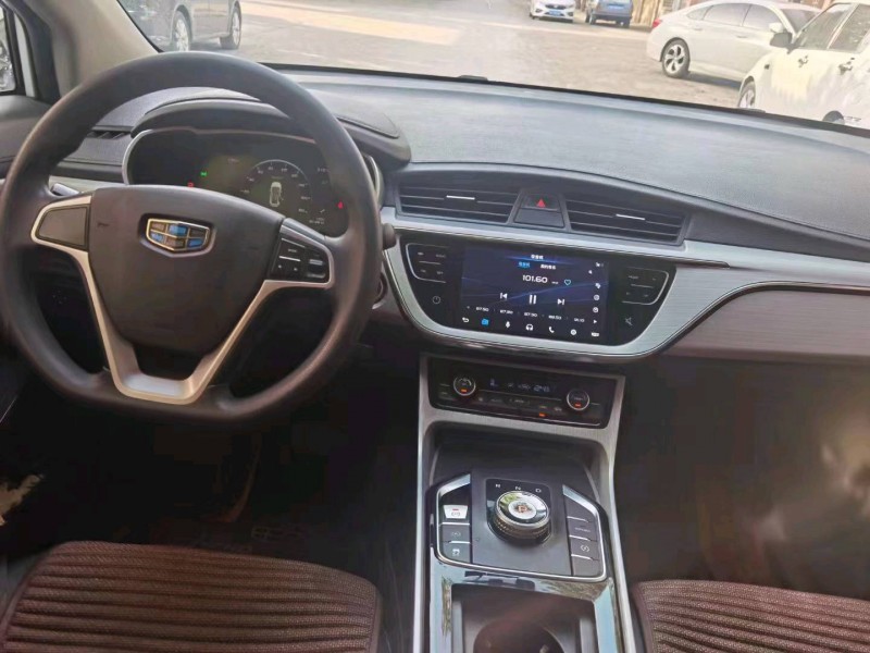 保定19年吉利帝豪7