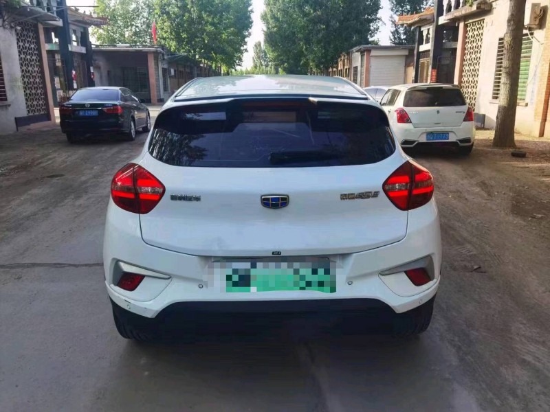 保定19年吉利帝豪9