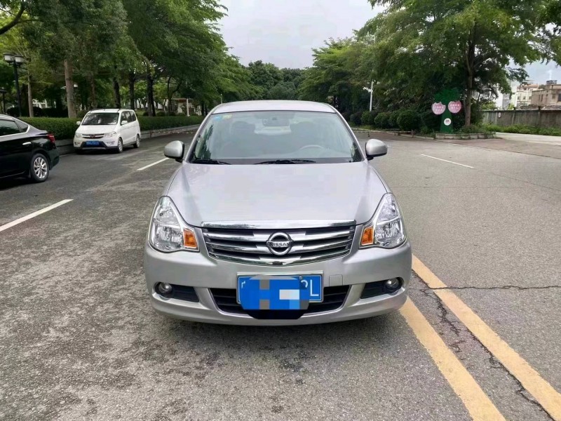 汕頭17年日產軒逸1