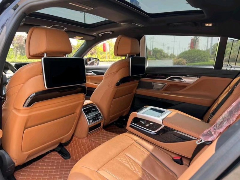 盐城18年宝马7系5