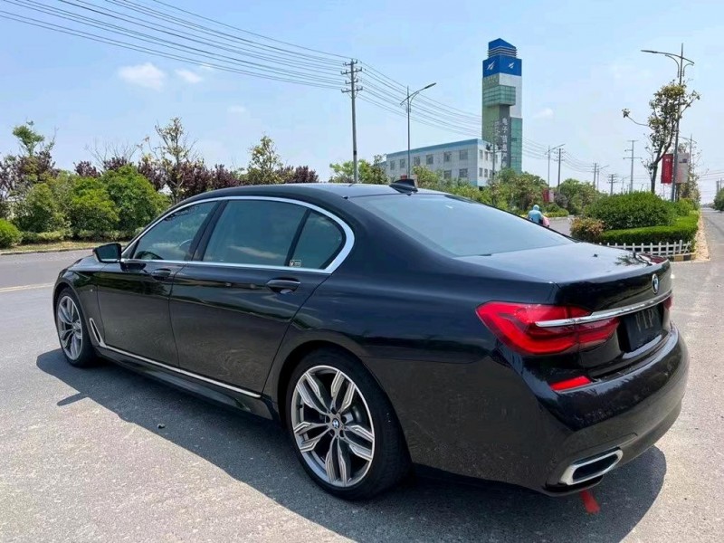 盐城18年宝马7系9