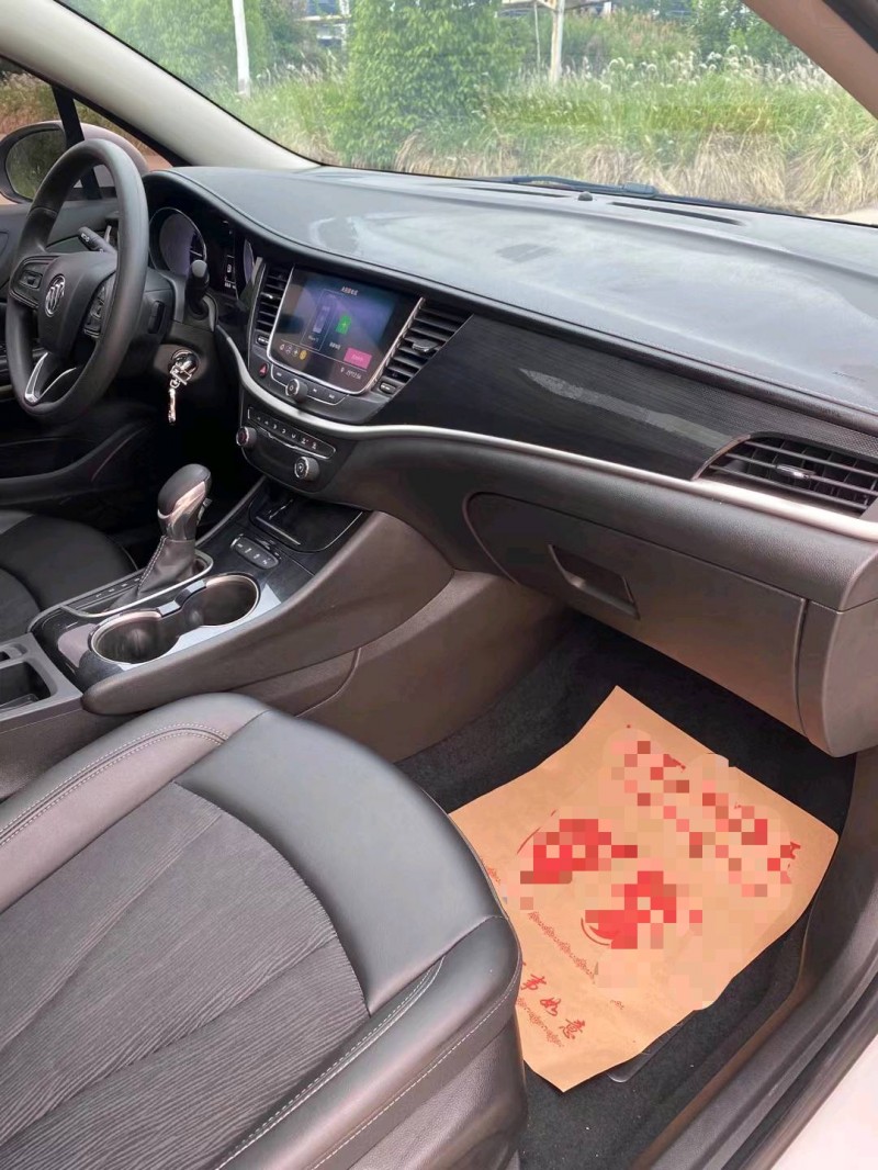 徐州21年别克威朗5