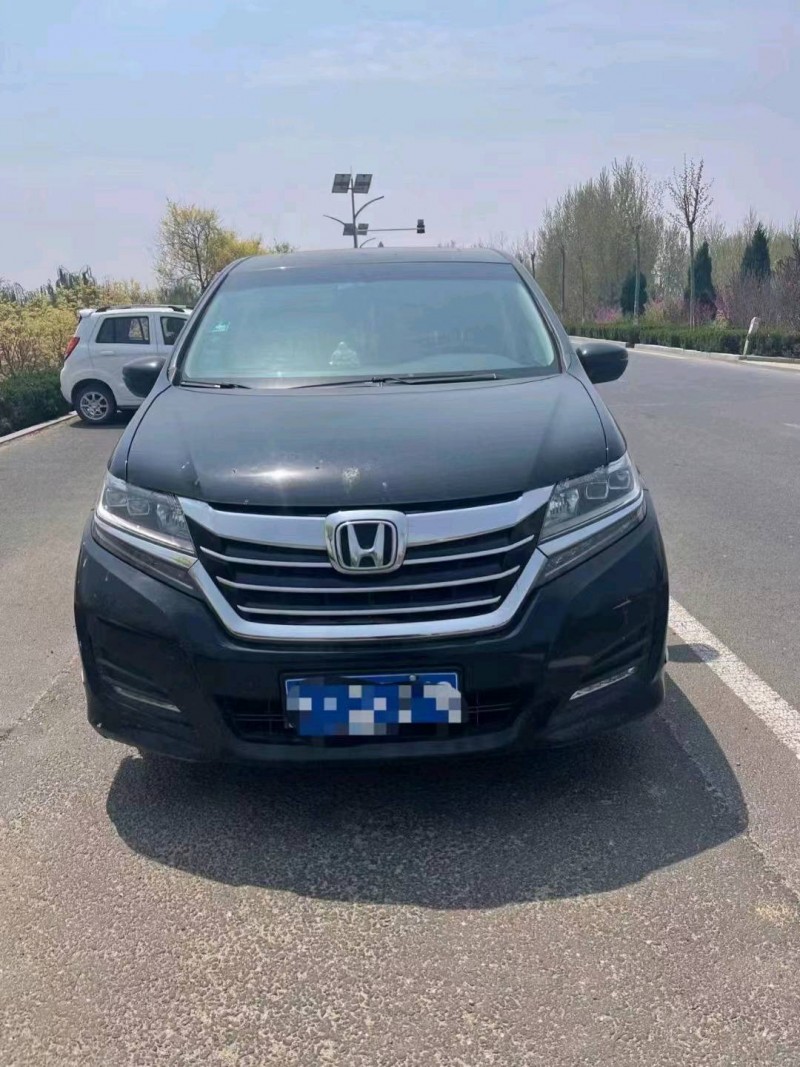 烟台18年本田艾力绅1