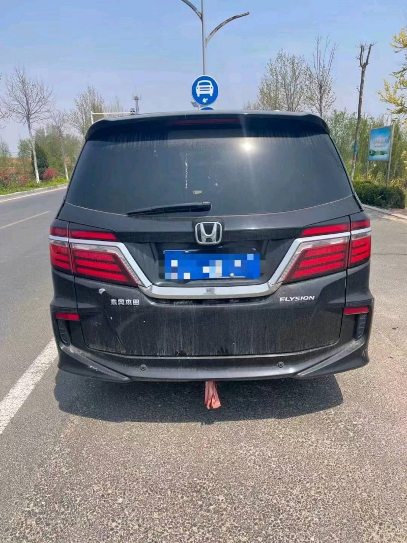 烟台18年本田艾力绅5