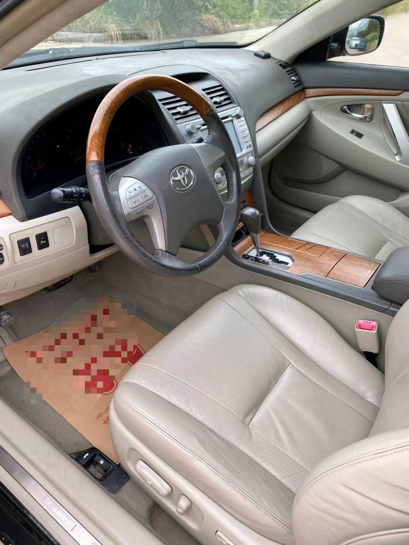 徐州12年丰田凯美瑞4