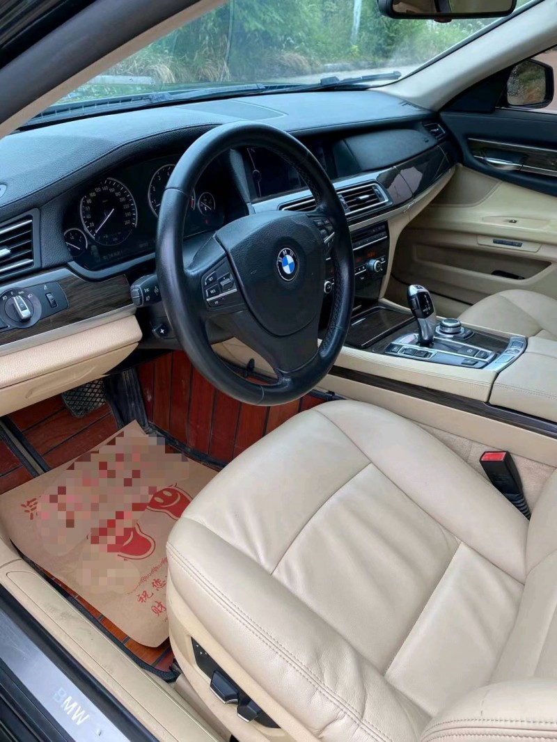 徐州10年宝马7系6