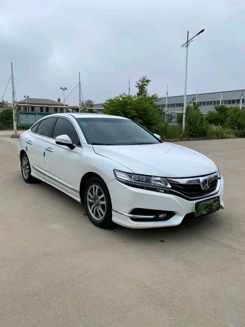 徐州17年本田思铂睿2
